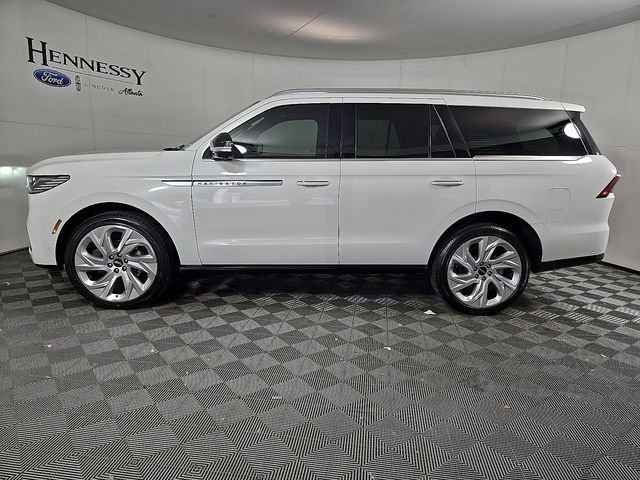 New 2025 Lincoln Navigator Reserve image 7