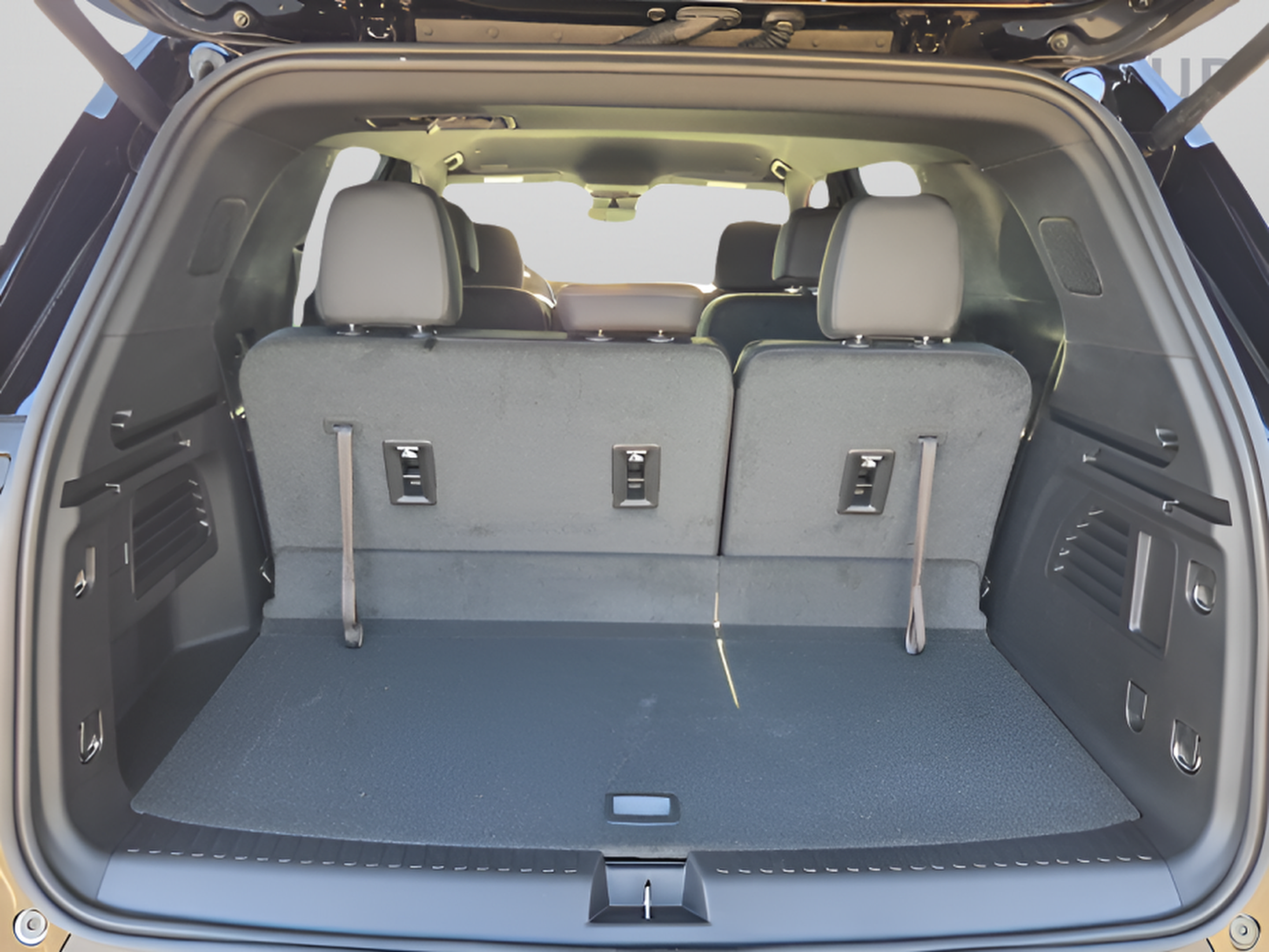 New 2027 Chevrolet Traverse LT w/ Enhanced Driving Package FWD image 14