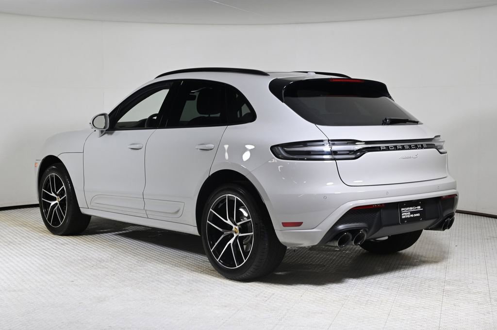 Used 2023 Porsche Macan S image 3