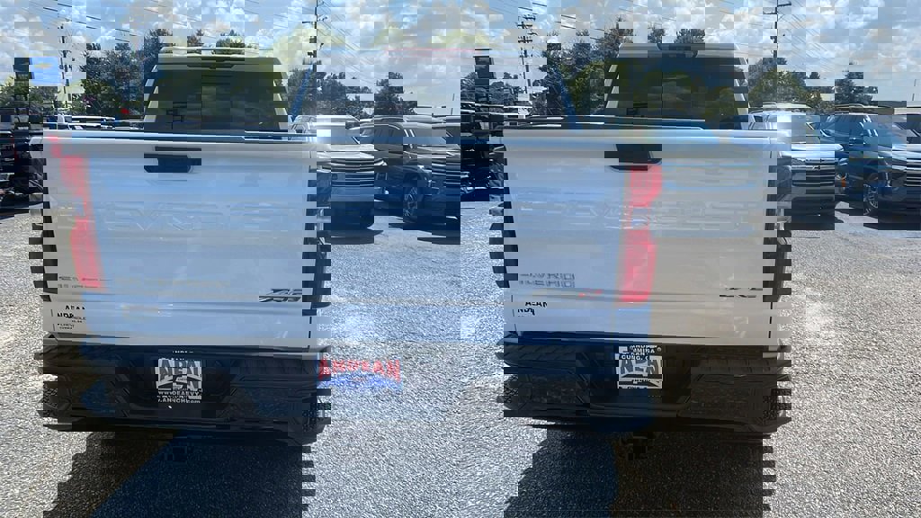 New 2025 Chevrolet Silverado 1500 ZR2 w/ Technology Package image 6