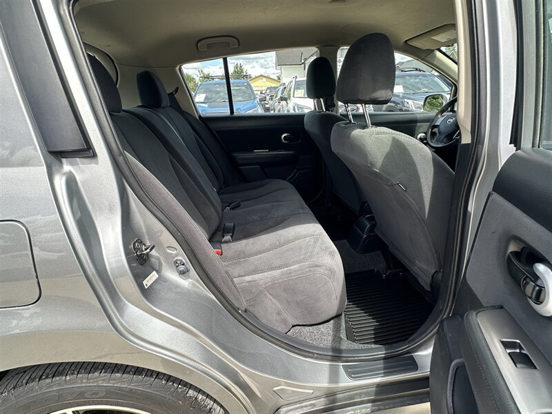 Used 2012 Nissan Versa 1.8 S w/ Plus Pkg FWD image 34