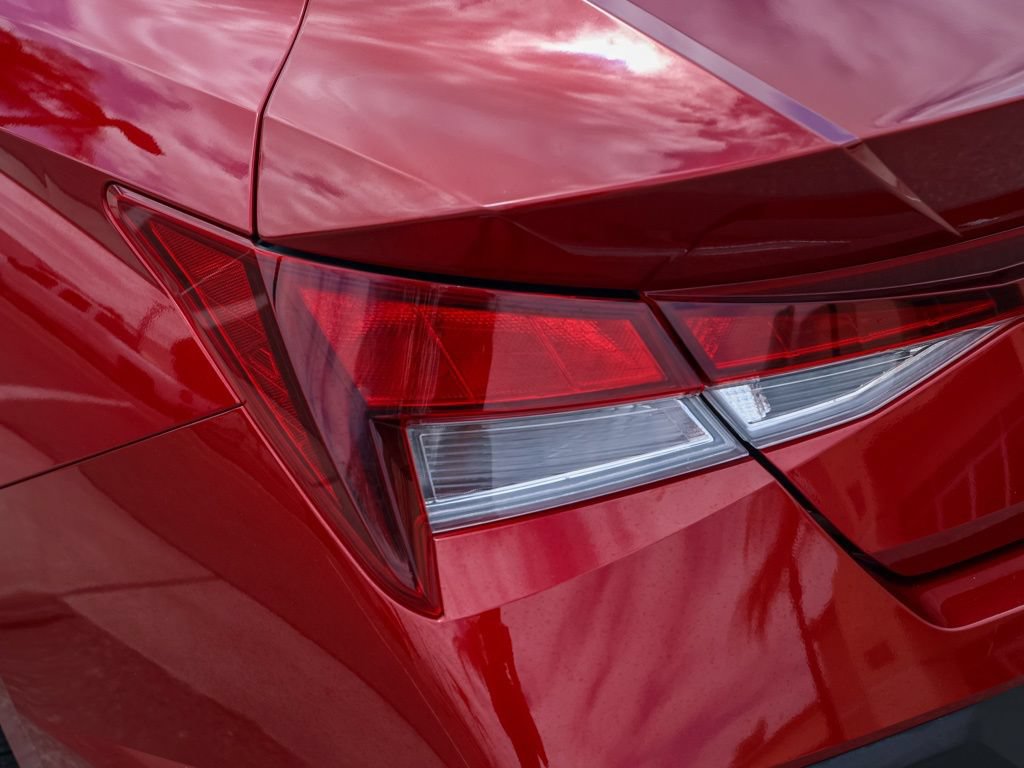 Used 2024 Hyundai Elantra SEL FWD image 7