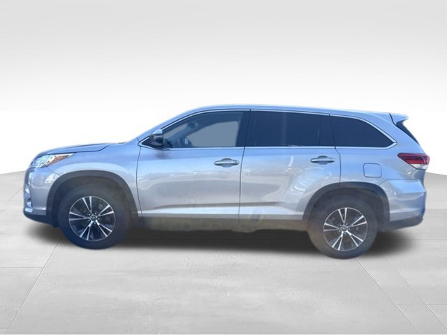 Used 2019 Toyota Highlander Plus FWD image 9