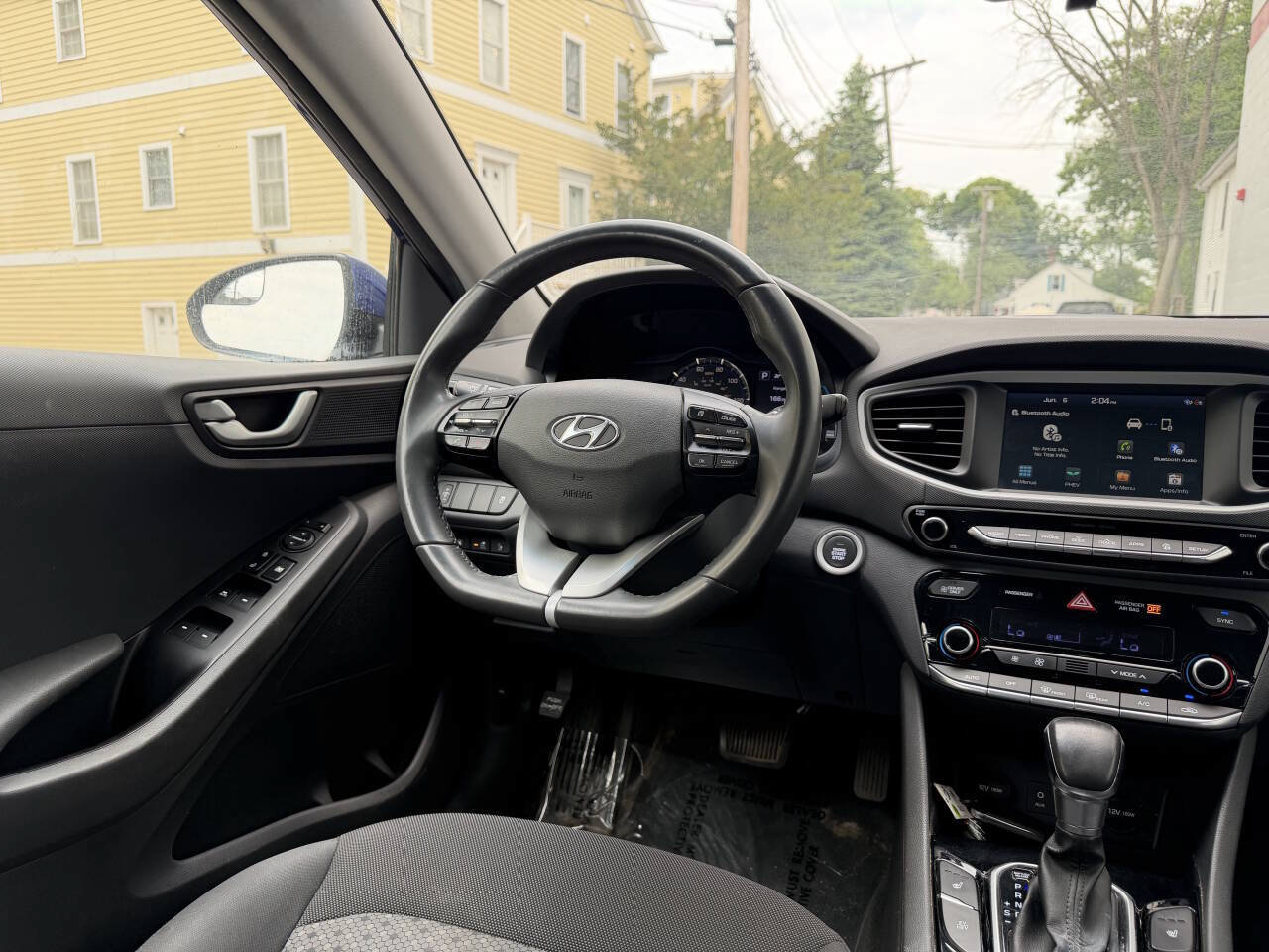 Used 2019 Hyundai Ioniq Plug-In Hybrid FWD image 32