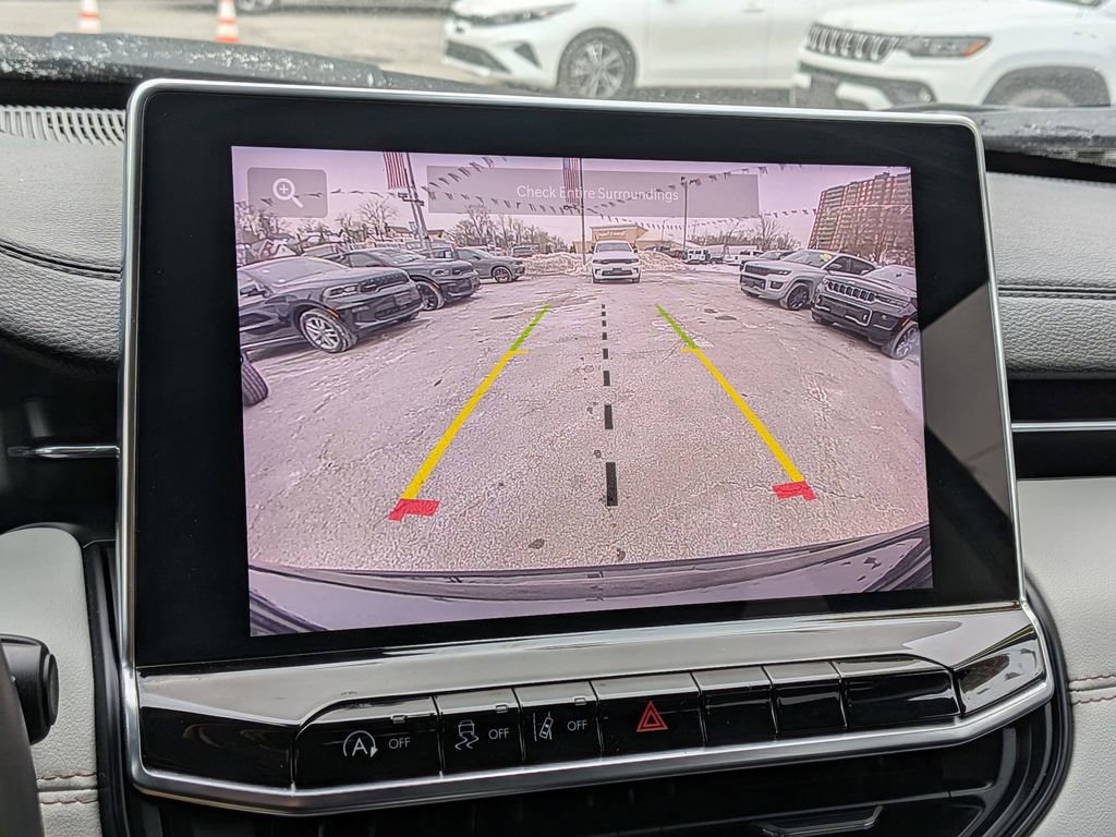 Used 2022 Jeep Compass Limited image 18