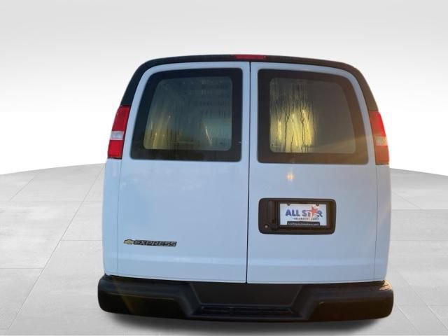 New 2026 Chevrolet Express 2500 RWD image 6