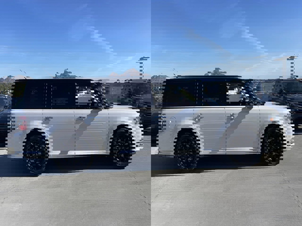 Used 2019 Ford Flex SEL w/ Equipment Group 202A image 3