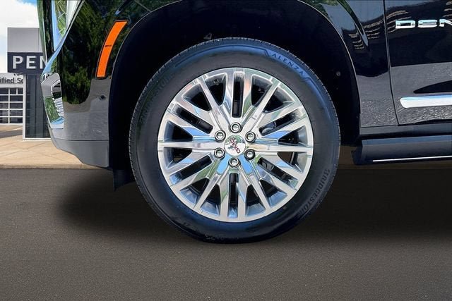 New 2026 GMC Yukon XL Denali w/ Sun & Power Step Package AWD/4WD image 13