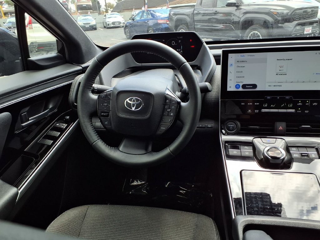 Certified 2023 Toyota bZ4X AWD image 31