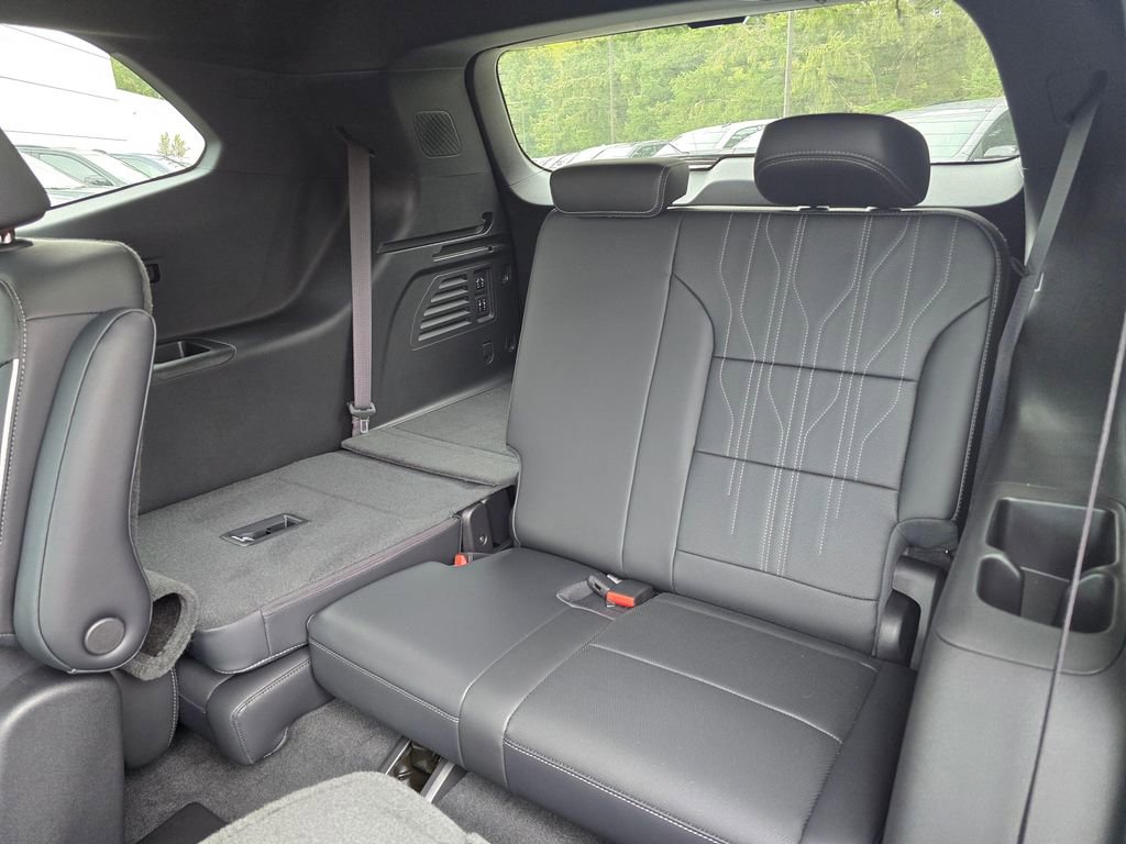 Used 2026 Buick Enclave Avenir w/ Super Cruise Package AWD/4WD image 19
