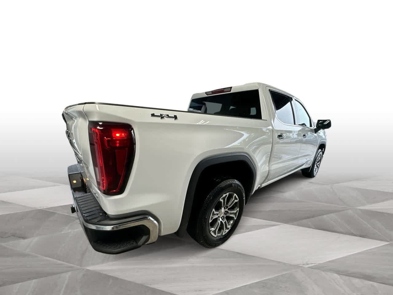Used 2025 GMC Sierra 1500 SLT AWD/4WD image 8