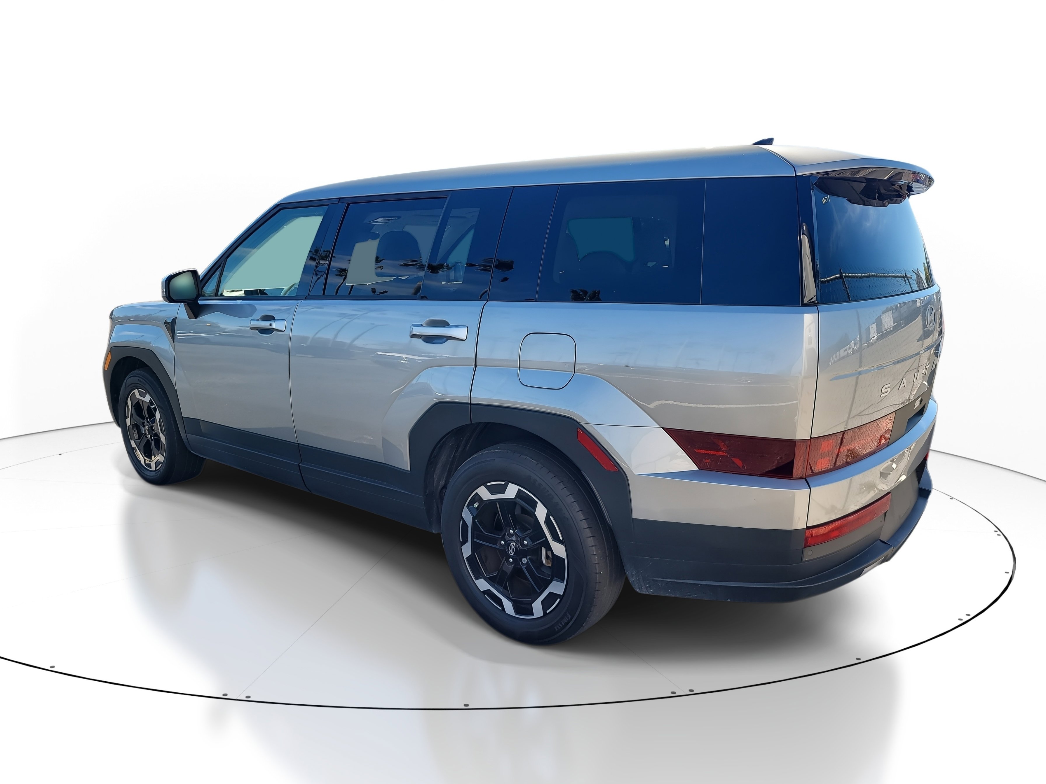 Used 2024 Hyundai Santa Fe SE image 6