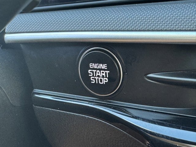 Used 2025 Kia K5 LXS image 16