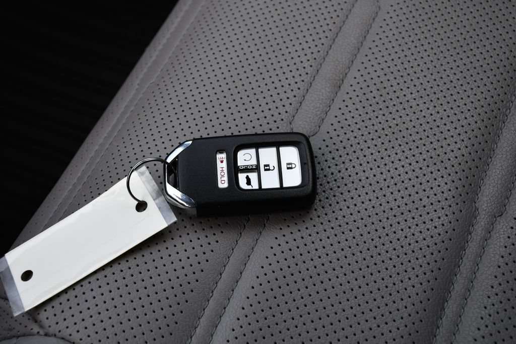 Used 2021 Honda CR-V Touring image 21