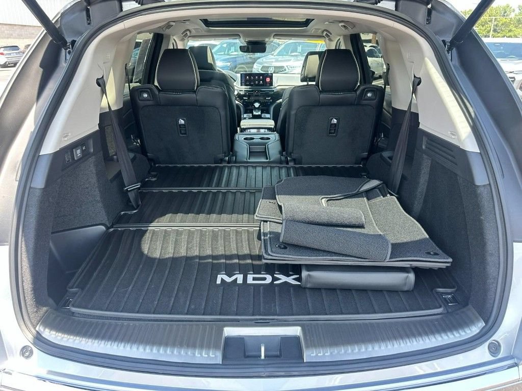 Certified 2026 Acura MDX w/ Advance Package AWD/4WD image 6