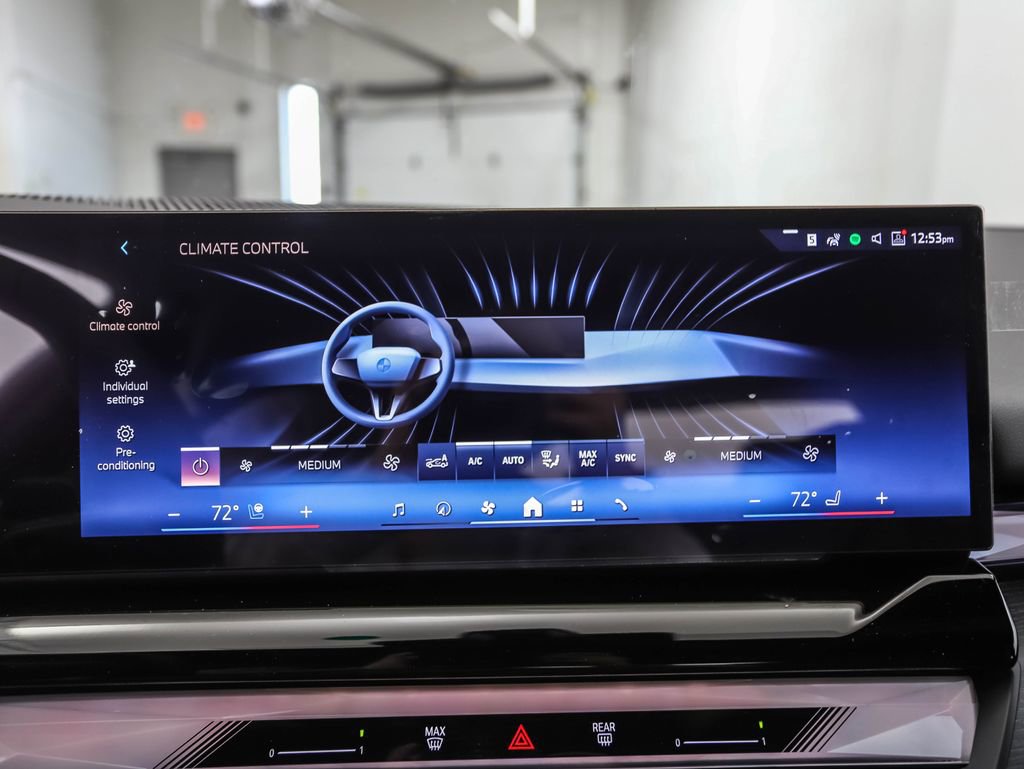 New 2026 BMW 550e xDrive image 19