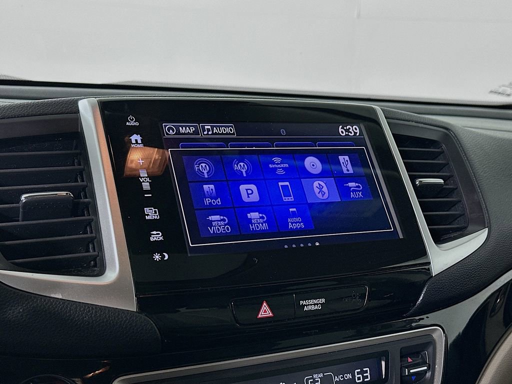 Used 2018 Honda Pilot Touring image 13