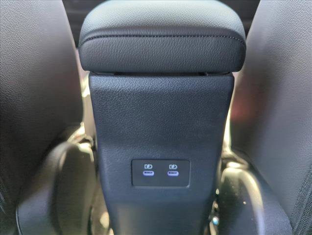 New 2026 Nissan Kicks SR image 14