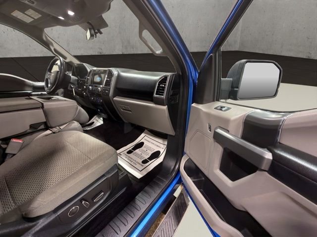 Used 2016 Ford F150 XLT w/ Equipment Group 302A Luxury AWD/4WD image 18