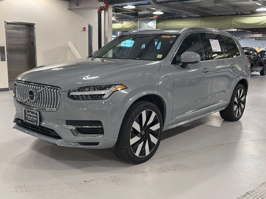 Certified 2024 Volvo XC90 T8 Plus w/ Protection Package Premier AWD/4WD image 3