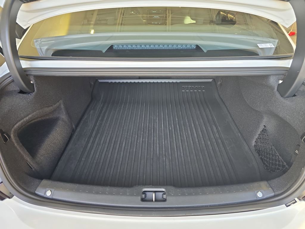 Used 2023 Volvo S90 B6 Ultimate w/ Protection Package Premier image 13