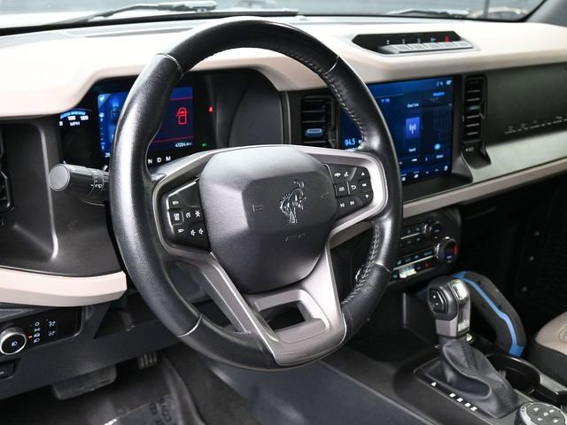 Used 2023 Ford Bronco Wildtrak image 7