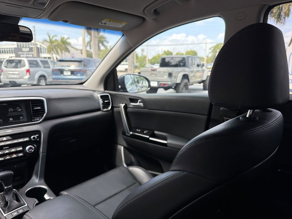Used 2021 Kia Sportage EX image 11