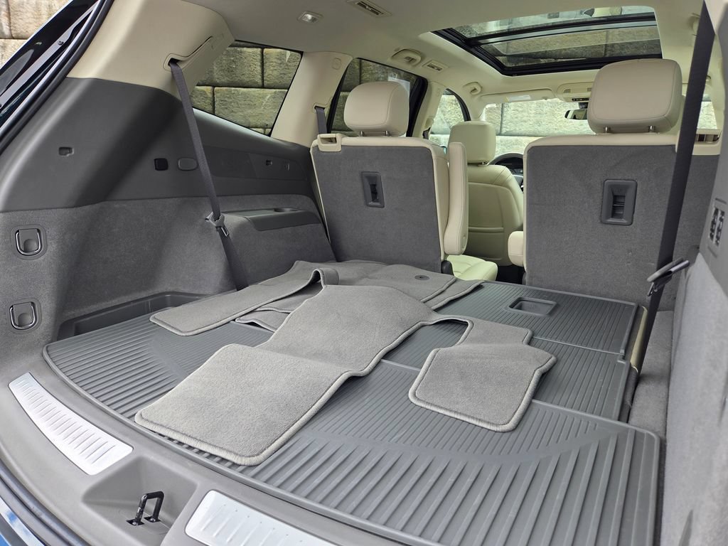 Used 2024 Cadillac XT6 Premium Luxury AWD/4WD image 40
