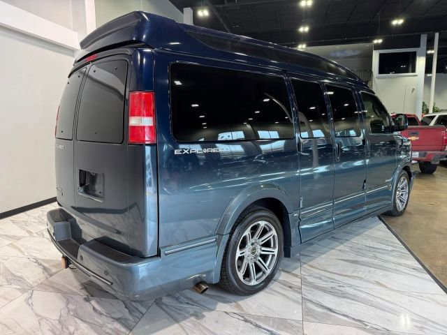 Used 2017 Chevrolet Express 2500 RWD image 6