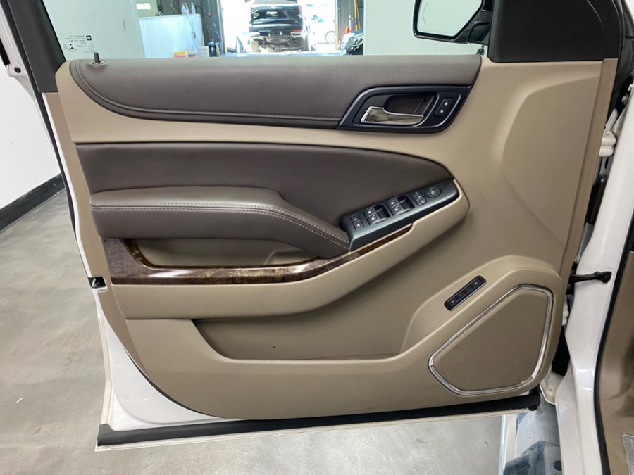 Used 2019 Chevrolet Tahoe LT w/ LT Signature Package AWD/4WD image 43