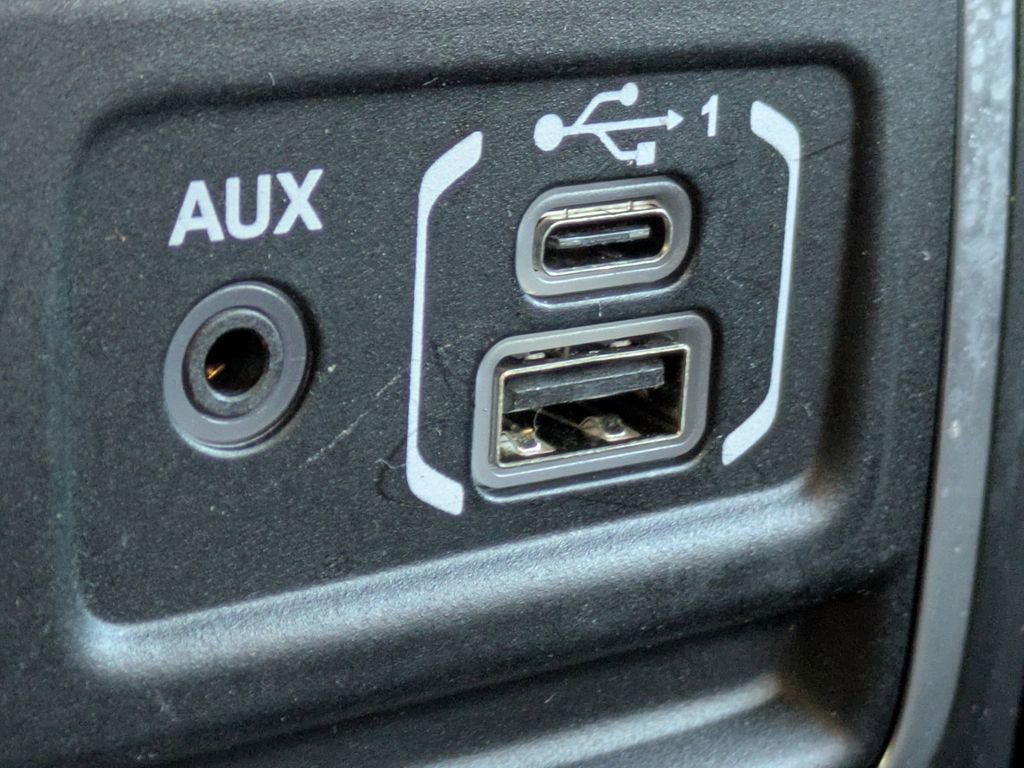 Used 2024 Jeep Wrangler Unlimited Sport image 22