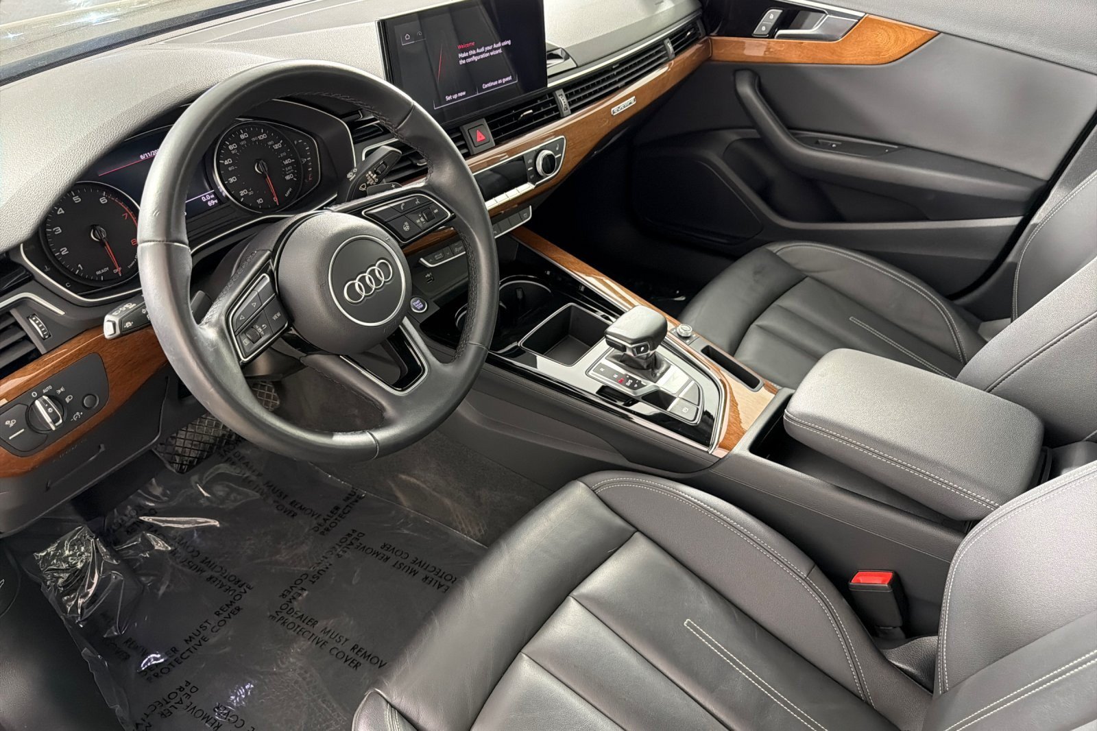 Used 2023 Audi A4 2.0T Premium w/ Convenience Package AWD/4WD image 9