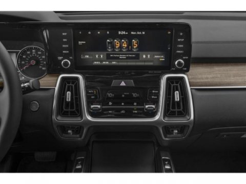Used 2022 Kia Sorento S w/ Panoramic Sunroof Package image 13