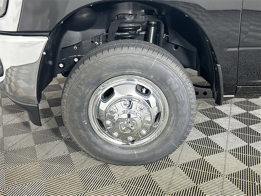New 2026 RAM 3500 Tradesman image 16
