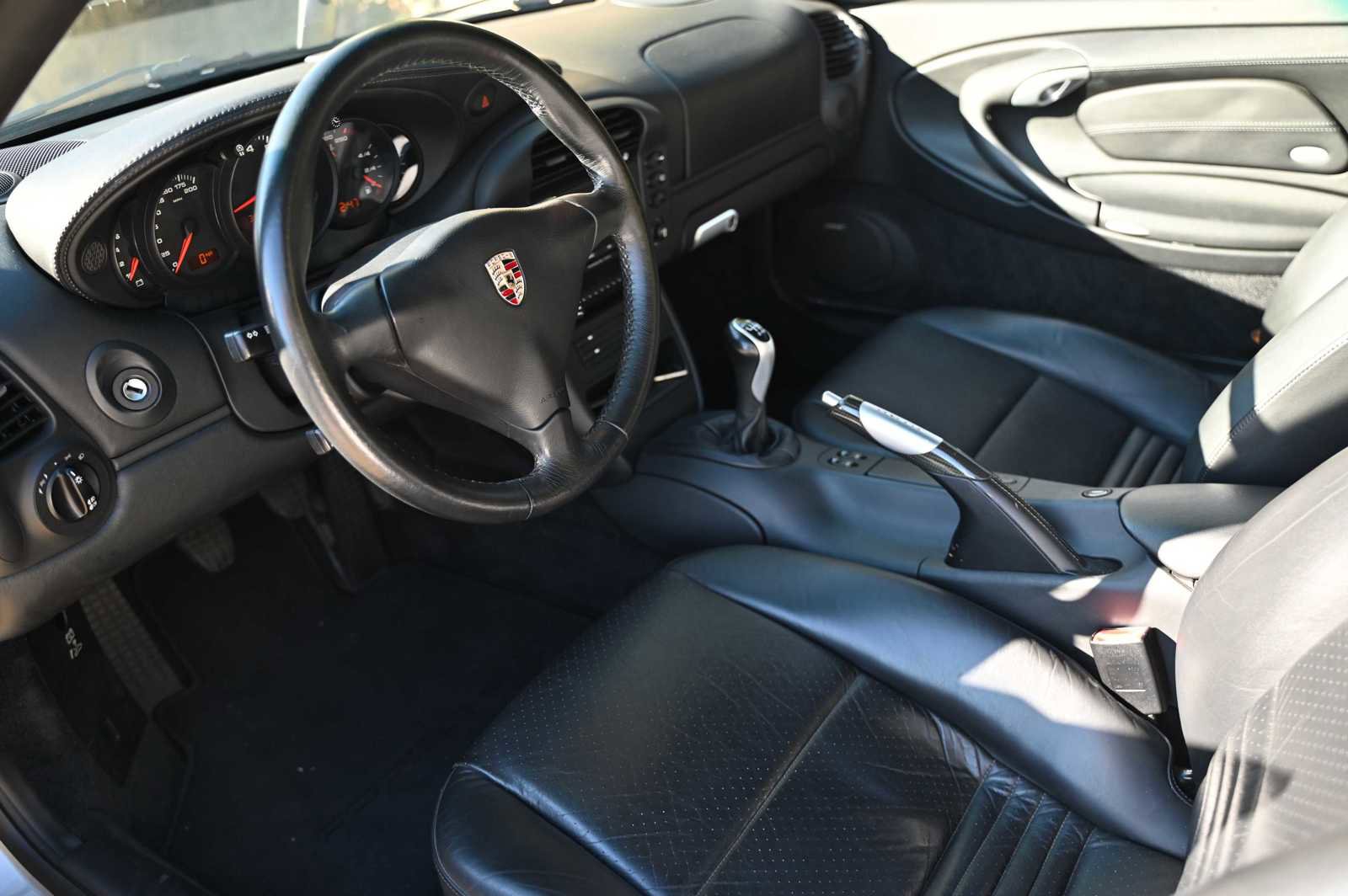 Used 2003 Porsche 911 Carrera 4S image 18