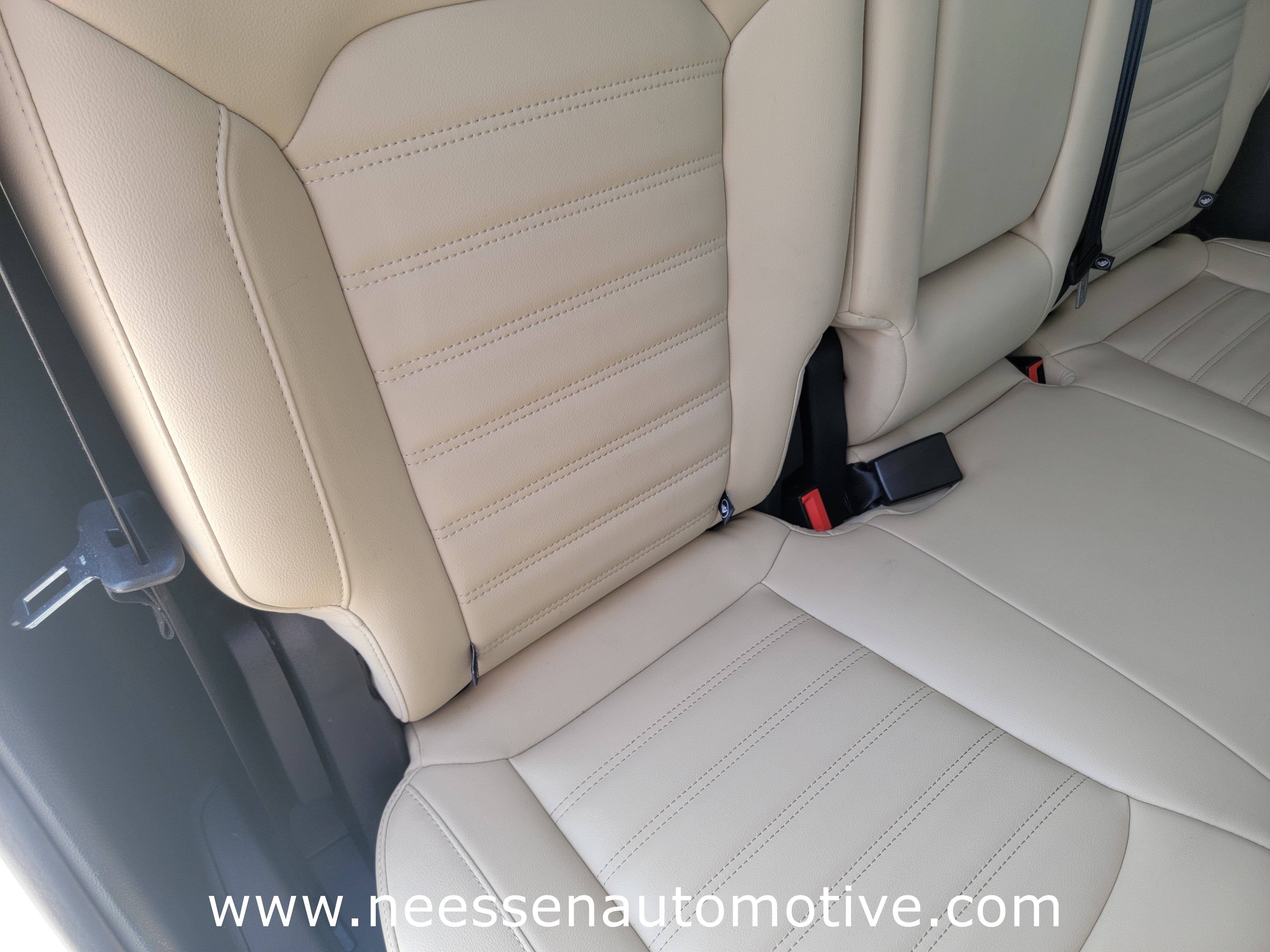 Used 2020 Ford Edge SEL image 12