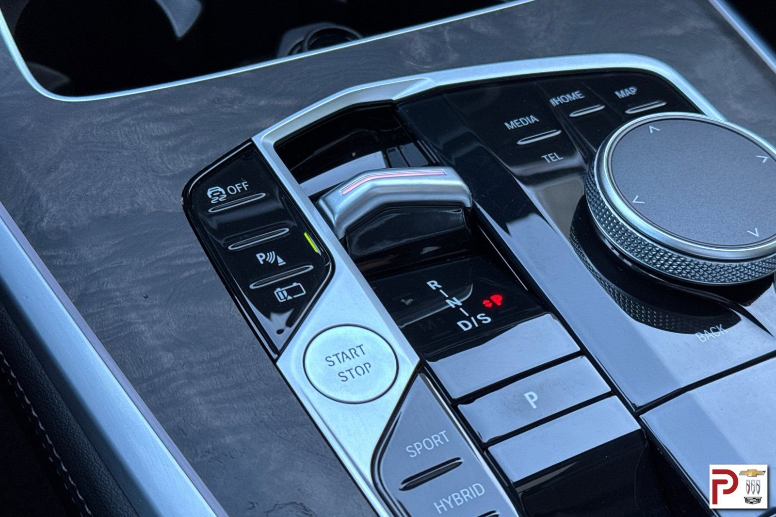 Used 2026 BMW X5 xDrive50e image 27