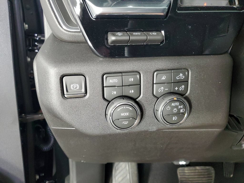 New 2026 Chevrolet Silverado 3500 High Country w/ Technology Package AWD/4WD image 29