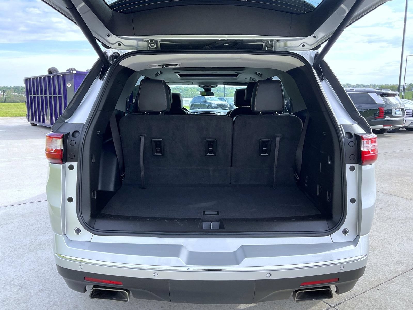 Used 2021 Chevrolet Traverse Premier AWD/4WD image 9