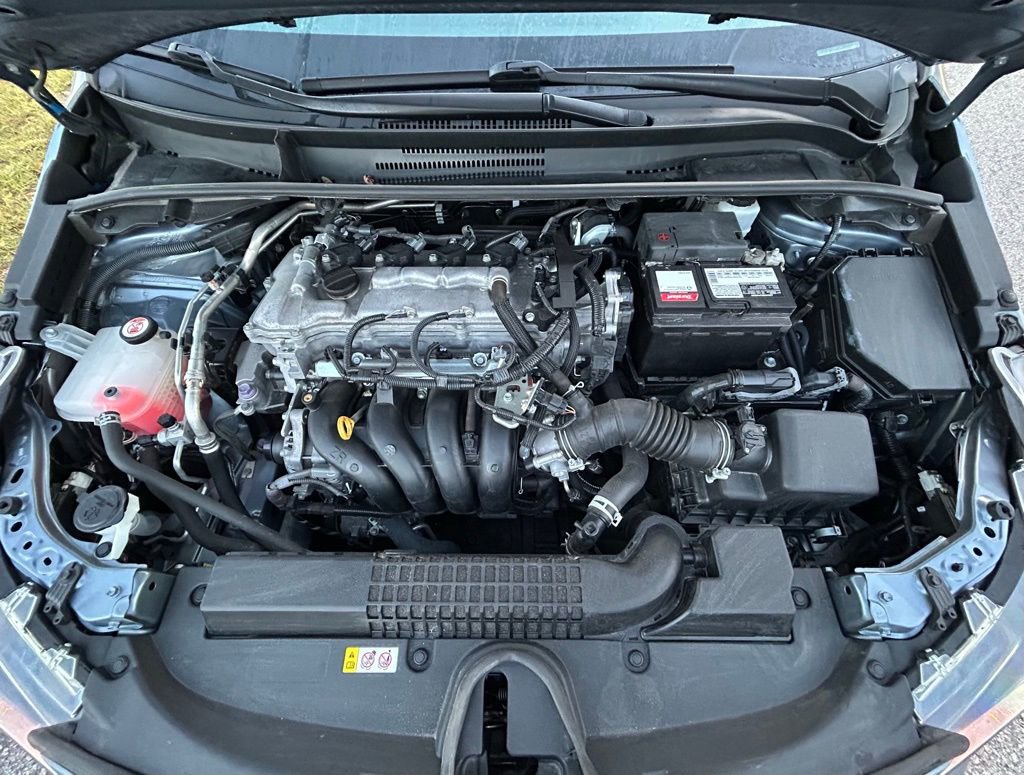 Used 2022 Toyota Corolla LE FWD image 11