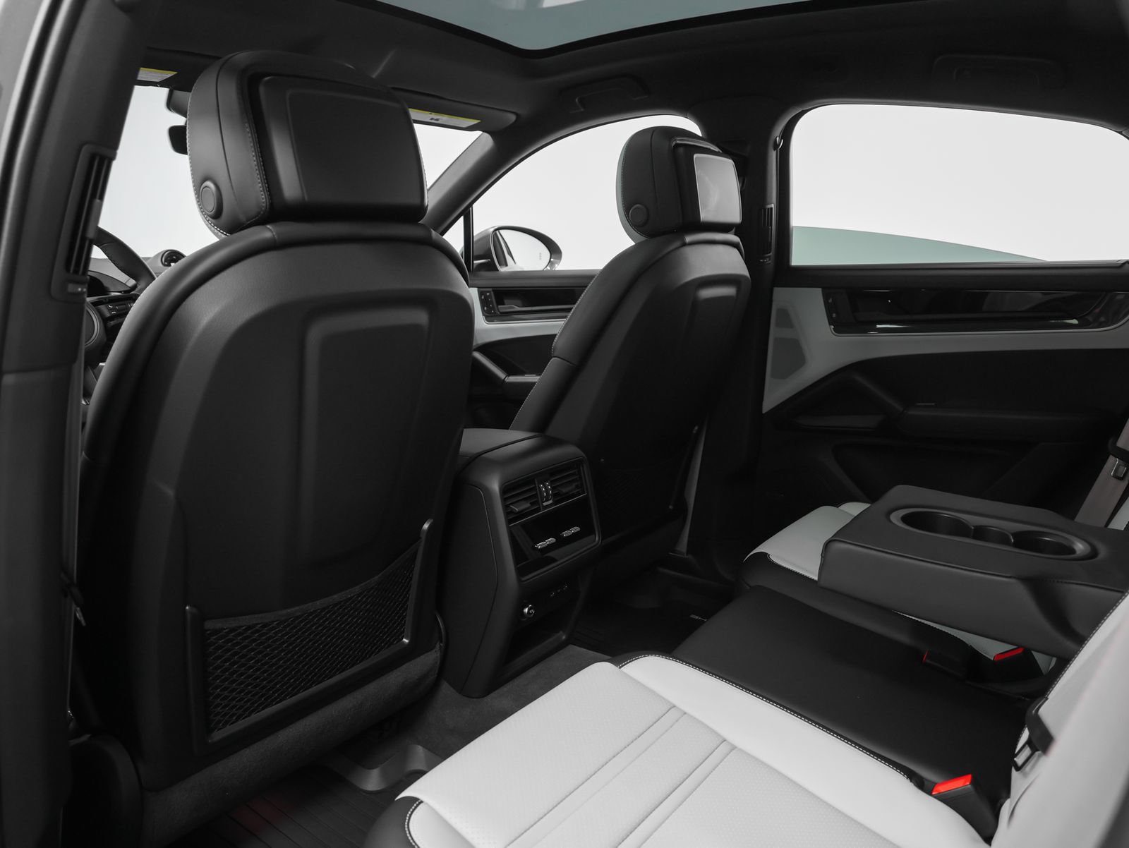 Certified 2026 Porsche Cayenne S AWD/4WD image 52
