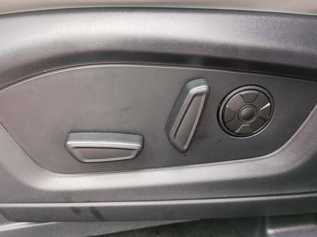 Used 2025 Ford Explorer Platinum w/ Ultimate Package RWD image 18