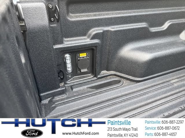 New 2025 Ford Maverick XLT w/ XLT Luxury Package FWD image 19