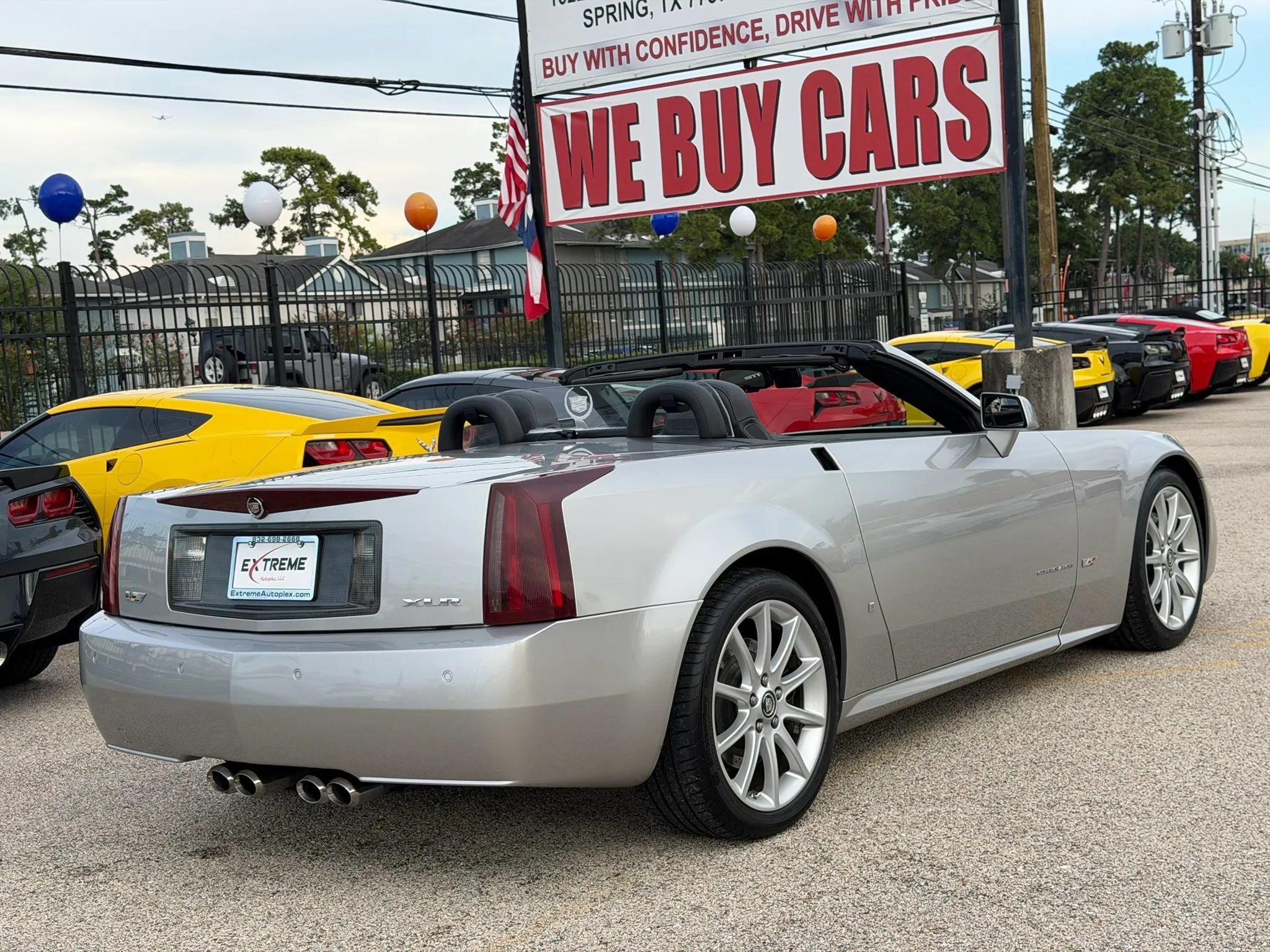 Used 2007 Cadillac XLR V RWD image 9