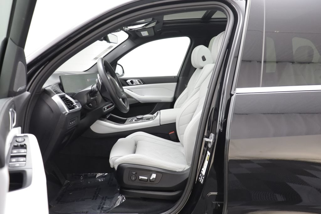 Used 2026 BMW X5 xDrive40i w/ Premium Package AWD/4WD image 5