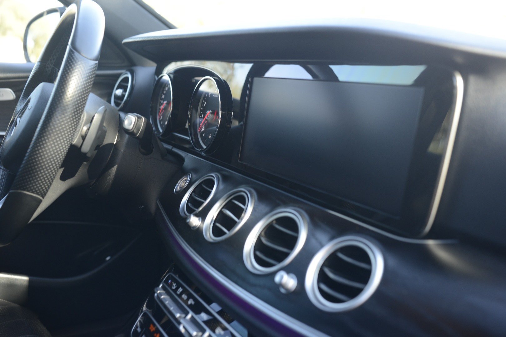 Used 2017 Mercedes-Benz E 300 image 22