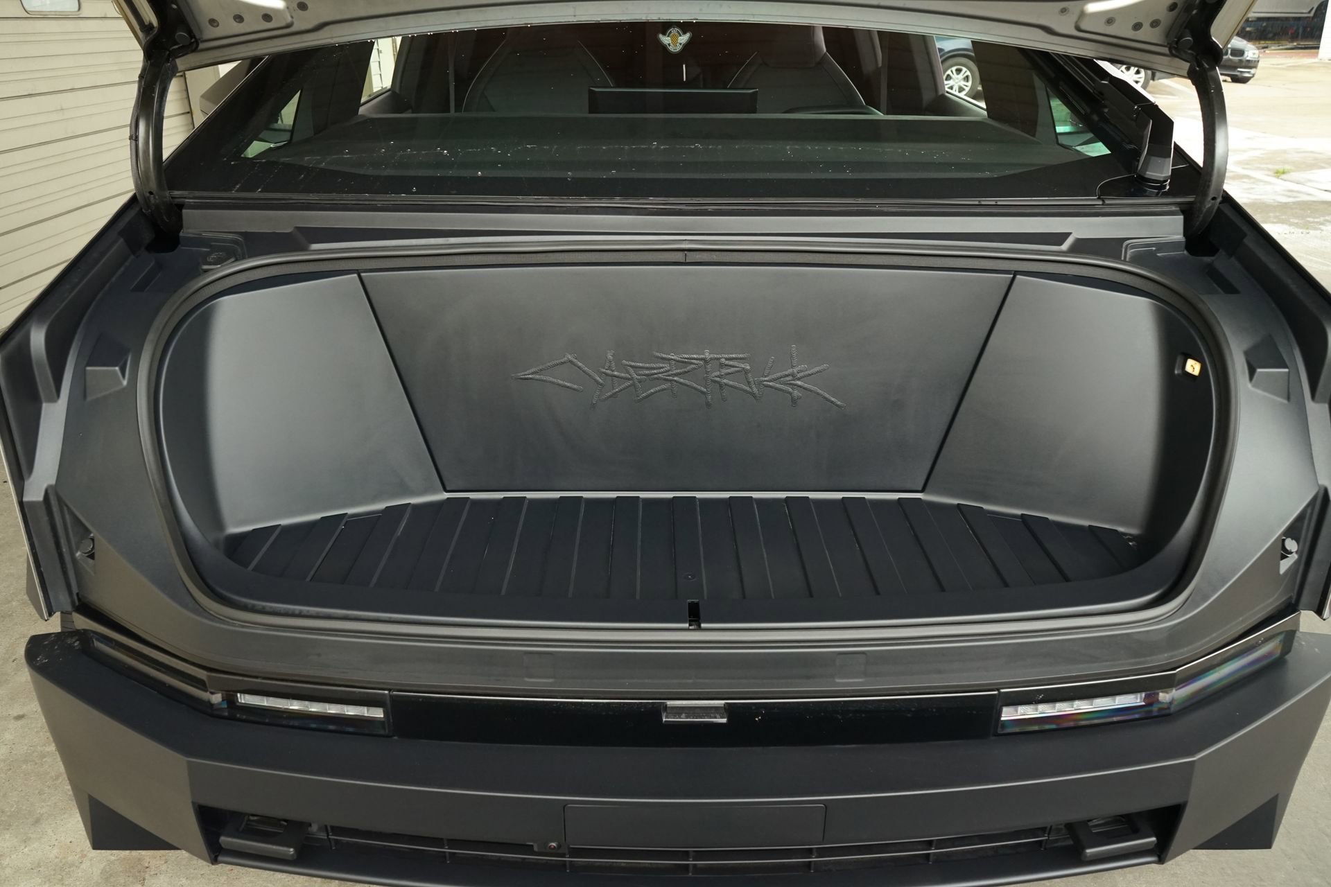 Used 2024 Tesla Cybertruck Cyberbeast image 28