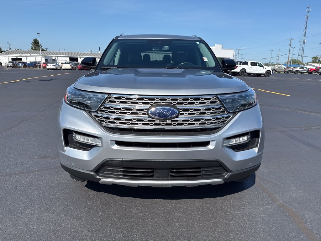Used 2023 Ford Explorer Limited w/ Equipment Group 301A AWD/4WD image 4