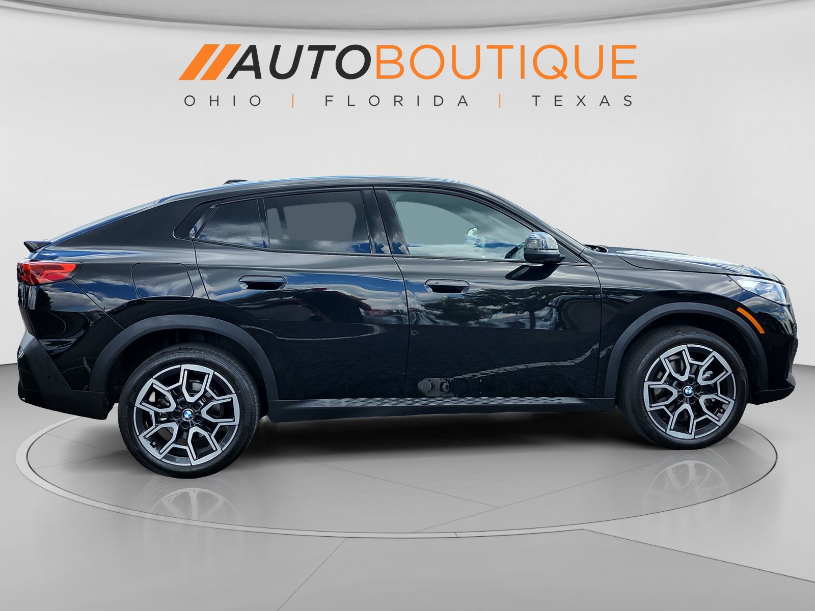 Used 2025 BMW X2 xDrive28i w/ Convenience Package AWD/4WD image 7