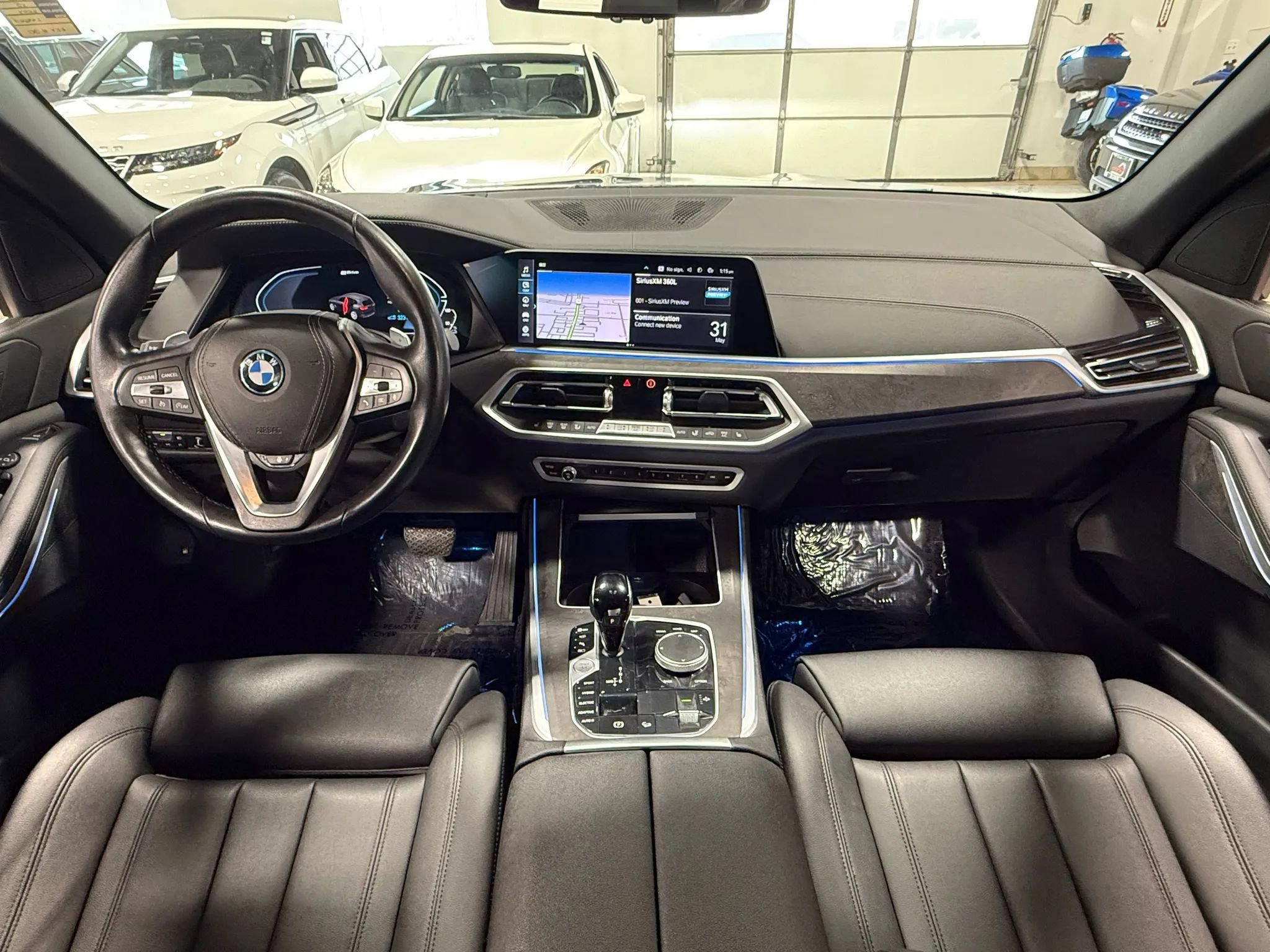 Used 2022 BMW X5 xDrive45e image 2